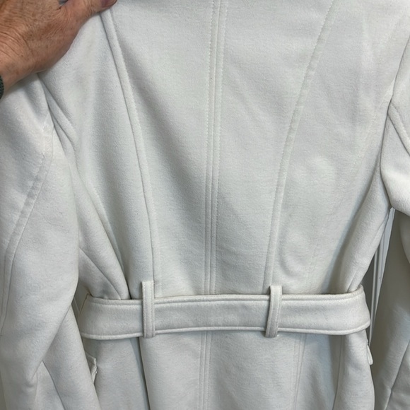 Guess Ivory Zip-Up Jacket NWOT - Picture 4 of 6